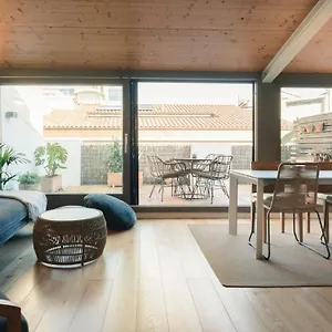 Apg Carrer Nou Atic , Girona Spain